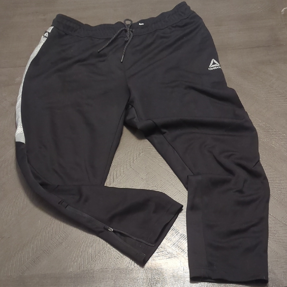 Reebok Men's Black Joggers with Gray Mesh Detail